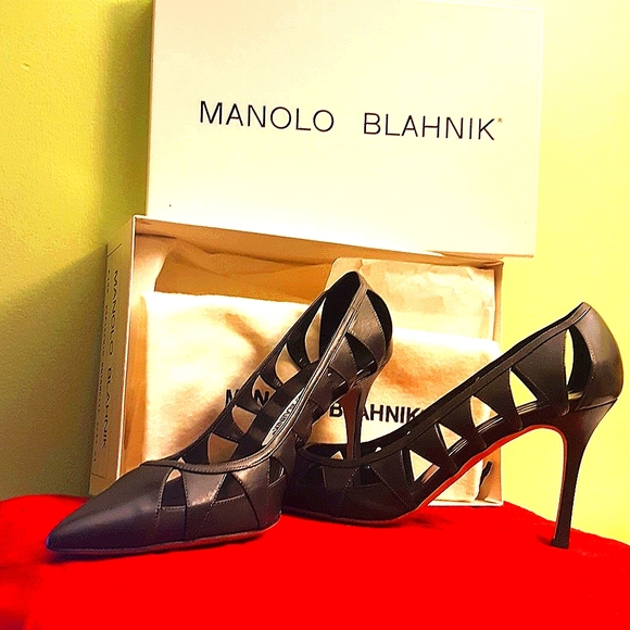 Manolo Blahnik Shoes - Manolo Blahnik Shoe